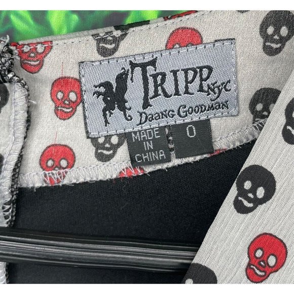 Tripp NYC Daang Goodman Skull Bones Gray Black Red Gothic Punk Blouse Top Large - Picture 4 of 4